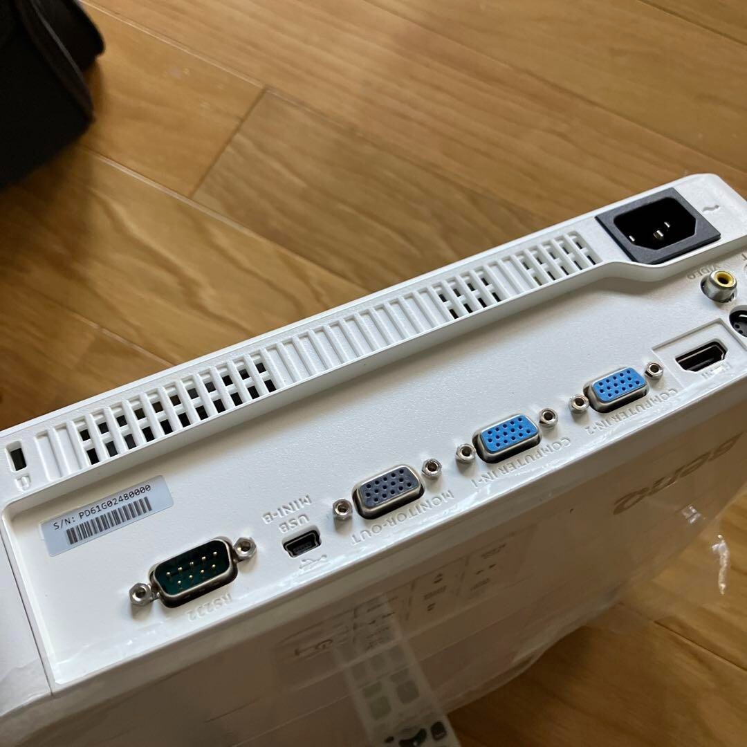 BENQ MS524 DESKTOP CONFERENCE PROJECTOR SVGA HDMI | eBay