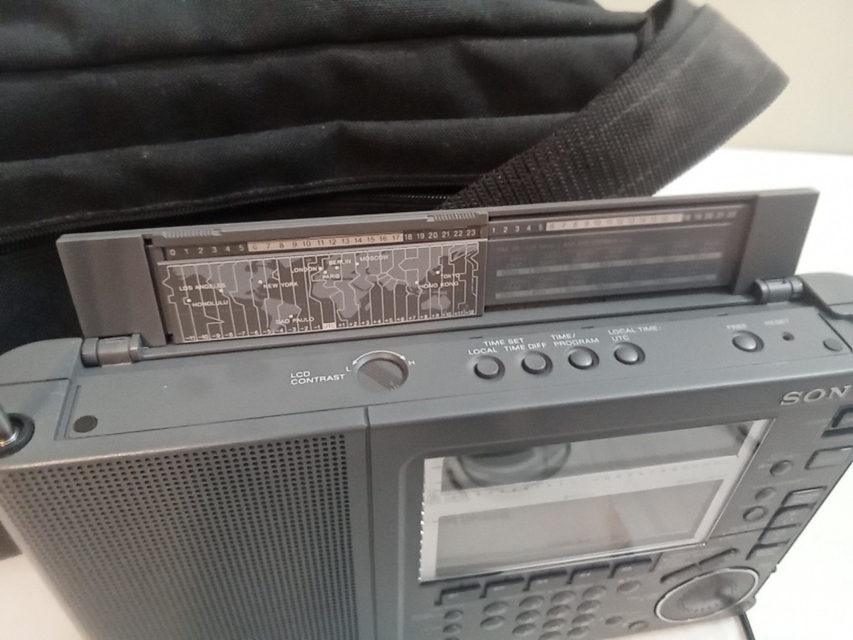 SONY ICF-SW77 Radio Short Wave Excellent Condition - LW/MW/SW/FM