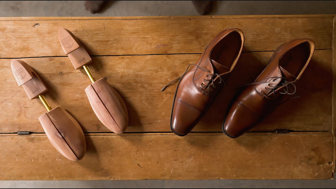 Men's Cedar Shoe Tree - Premium USA-Grown Eastern Red Cedar