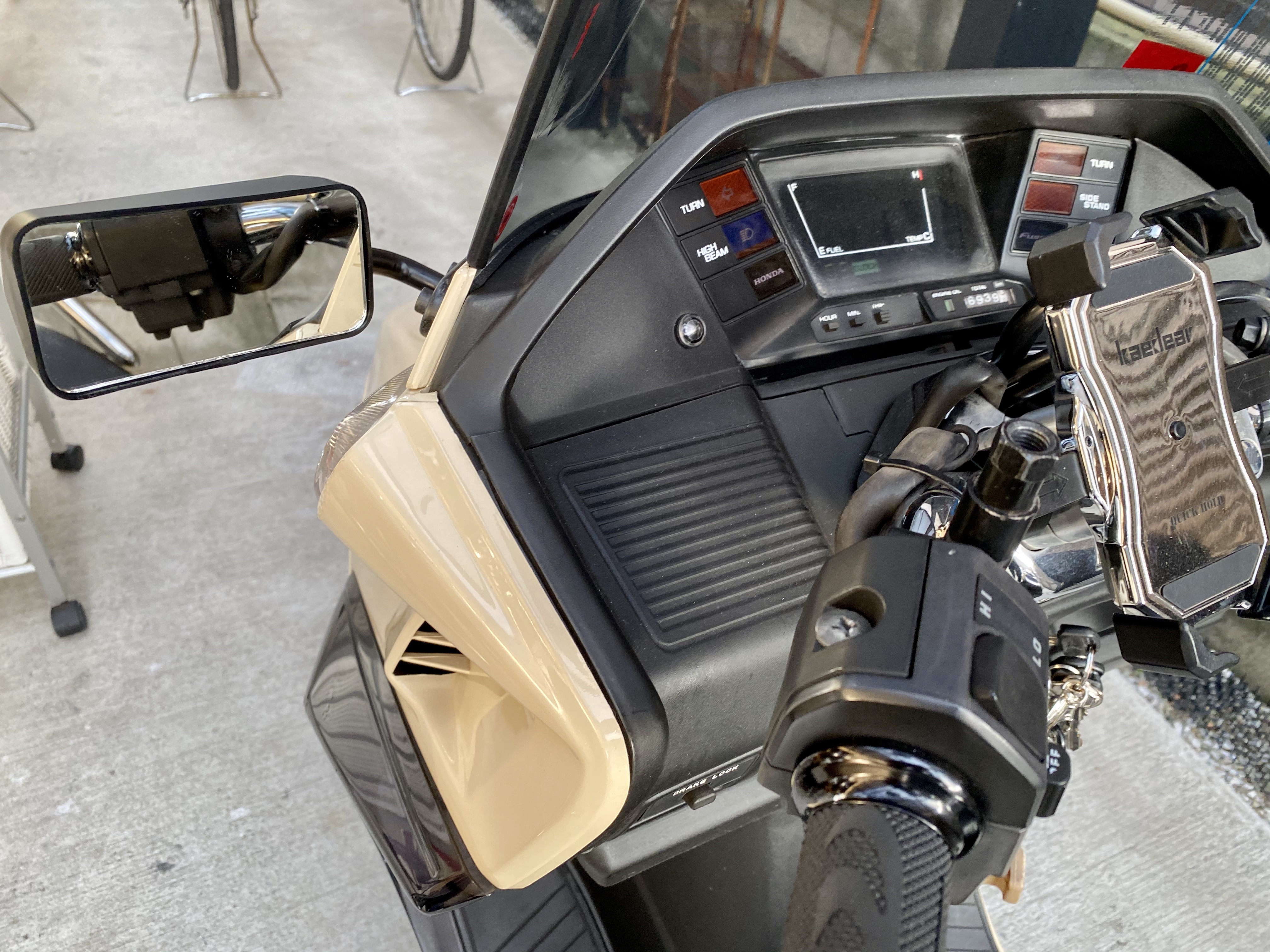 FIRSTCALM/ファーストカルム FUSION/フュージョン用 ボディーマウント