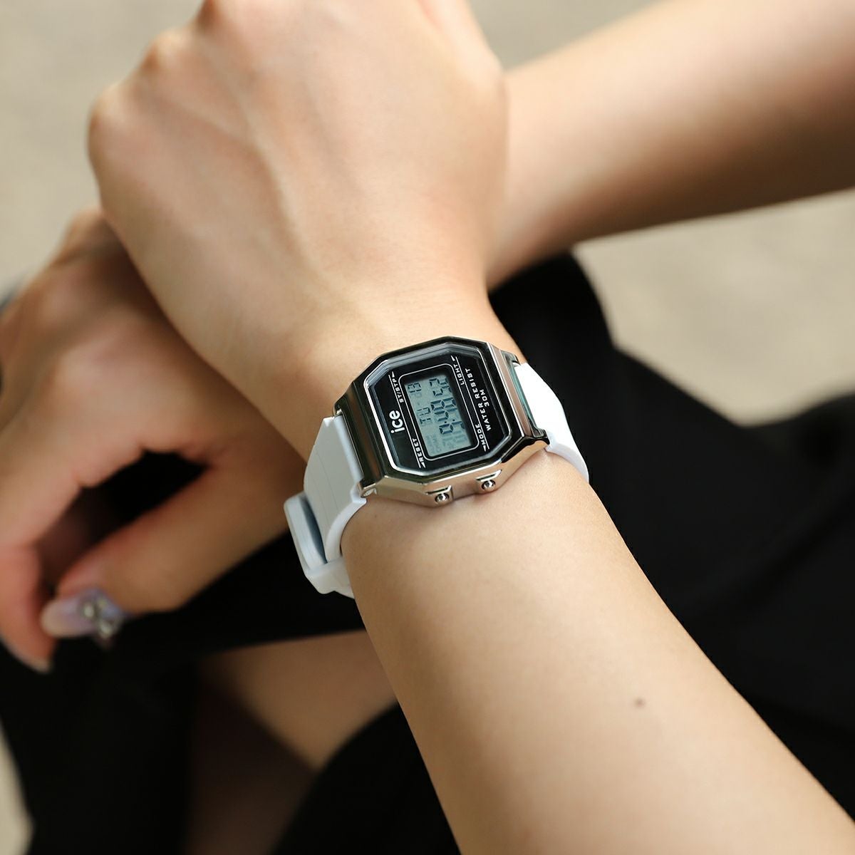 ICE digit retro metal - メタルシルバーミラー - ホワイト - スモール