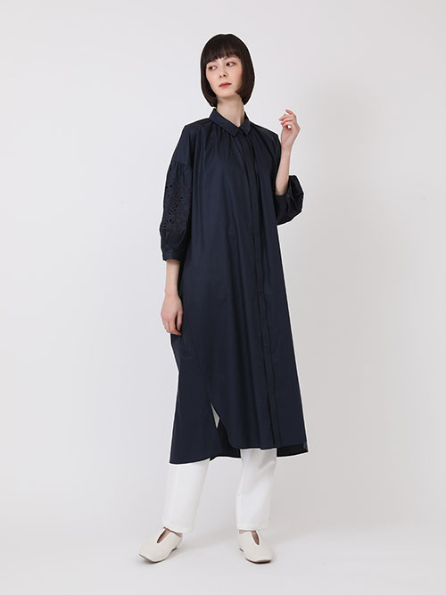 セール】 【大きいサイズ】刺繍スリーブデザインシャツワンピース