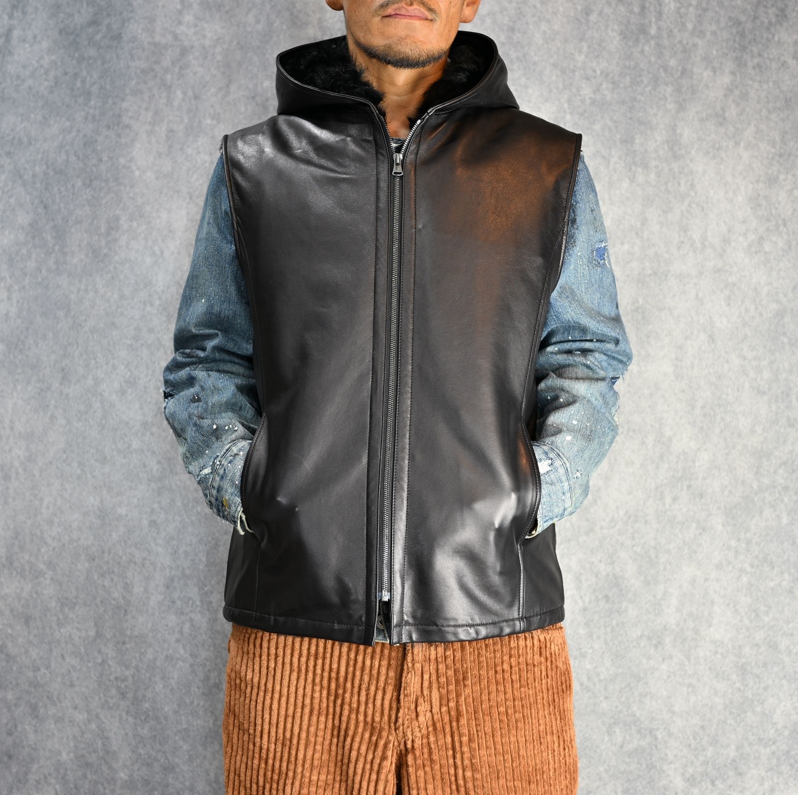 ISAMU KATAYAMA BACKLASH - カルガンラム + シープレザー フーディー