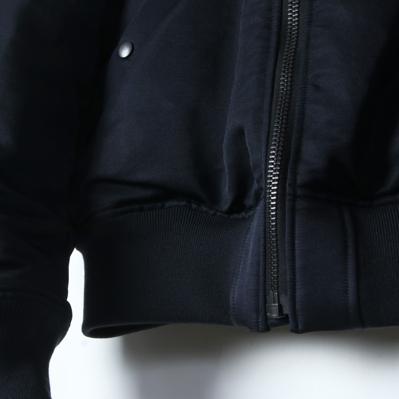 COMOLI (コモリ) シルクナイロン MA-1