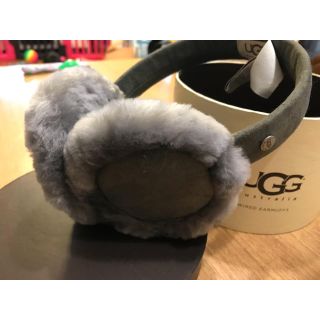 UGG（イヤーマフ ・ グレー/灰色系）のフリマアイテム一覧