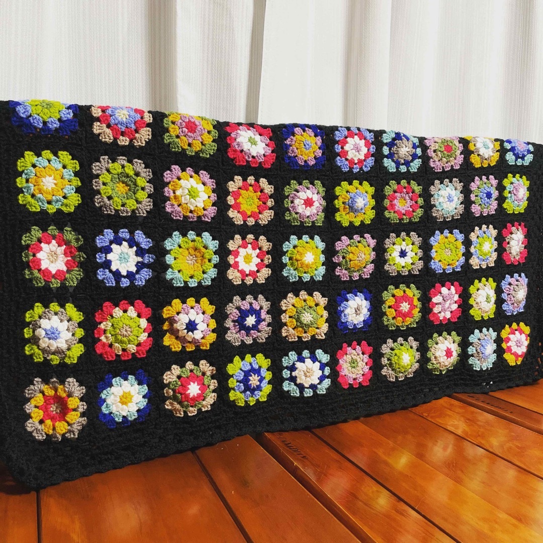 グラニースクエア❤️ブランケット カラフルブラックの通販 by