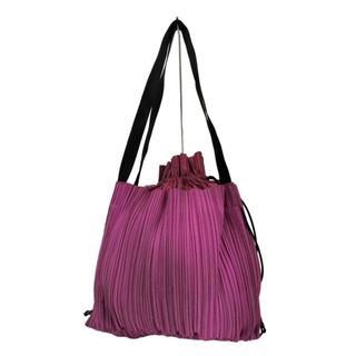 PLEATS PLEASE ISSEY MIYAKE（バッグ）のフリマアイテム一覧