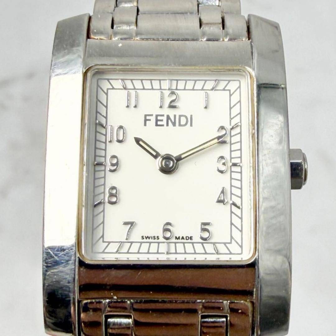 FENDI - 【新品電池】 美品 フェンディ オロロジ クラシコ 7000L