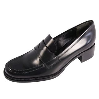 PRADA（ローファー/革靴）のフリマアイテム一覧