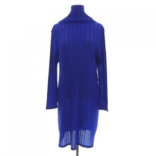 PLEATS PLEASE ISSEY MIYAKE（ブルー・ネイビー/青色系）のフリマ