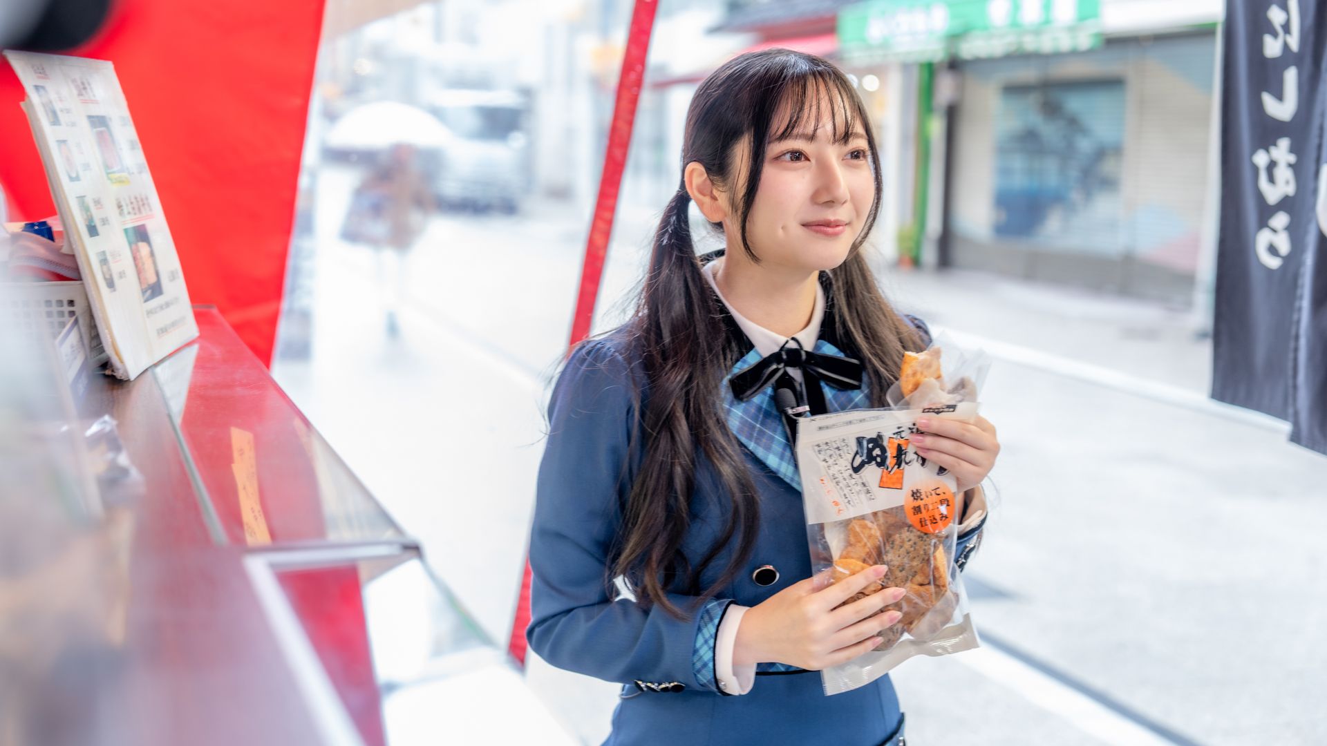 竹内希来里の粉まみれの口元にもん絶するファン続出！ 『もっと日向坂