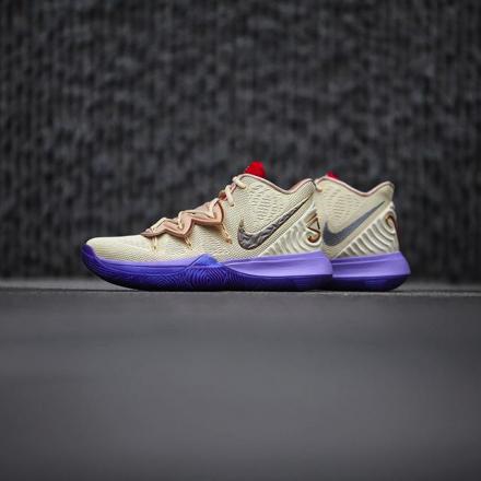 国内12月25日発売予定】コンセプツ × ナイキ カイリー 5 TV PE EP