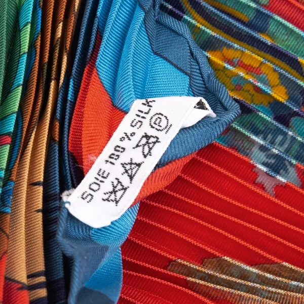 エルメスHERMES カレ90 眩惑のインド プリーツスカーフ 赤紺マルチ (K