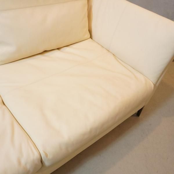 IDC大塚家具取扱い、イタリアの高級家具メーカー Poltrona Frau