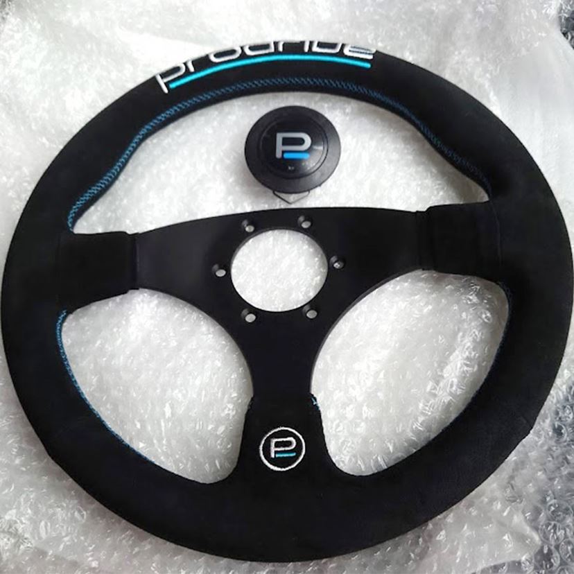 プロドライブ」のステアリングに交換したら、握り心地と操舵感が激変