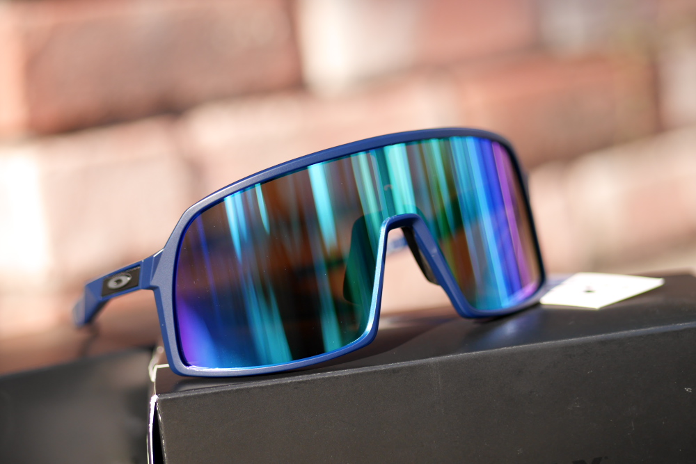 OAKLEY SUTRO : -INFINITY-兵庫県唯一のロードバイクを専門とする