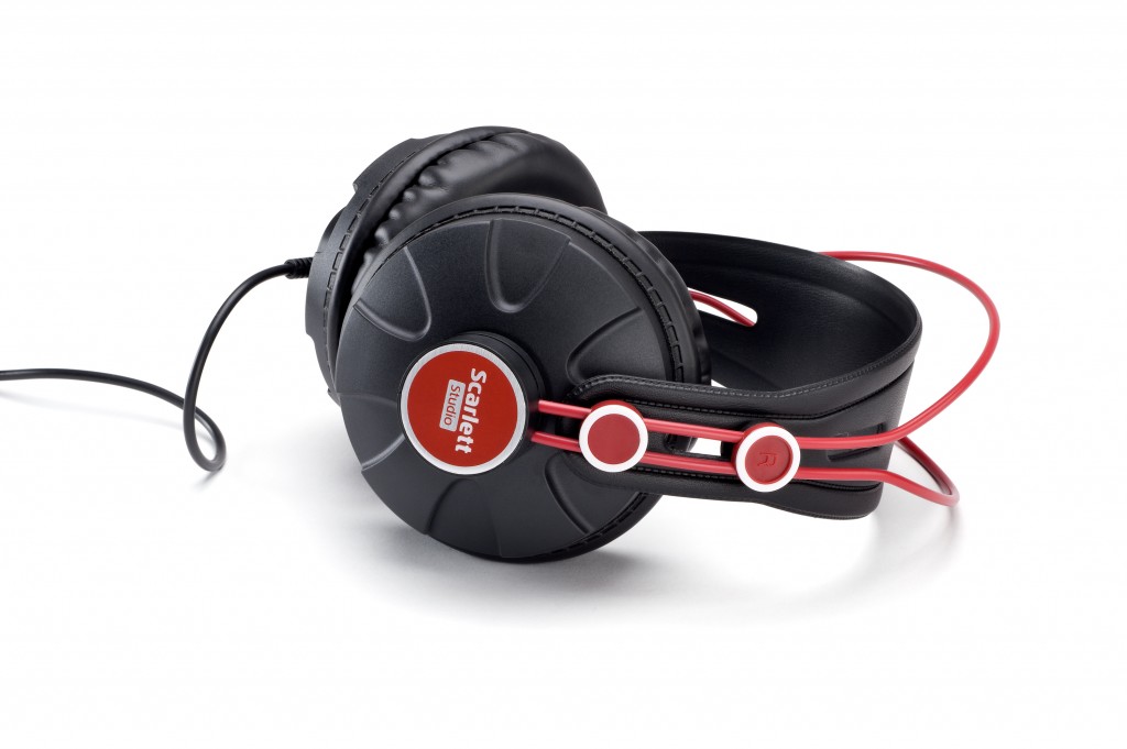 Focusrite Scarlett Solo Studio Pack レコーディングに必要なすべてを