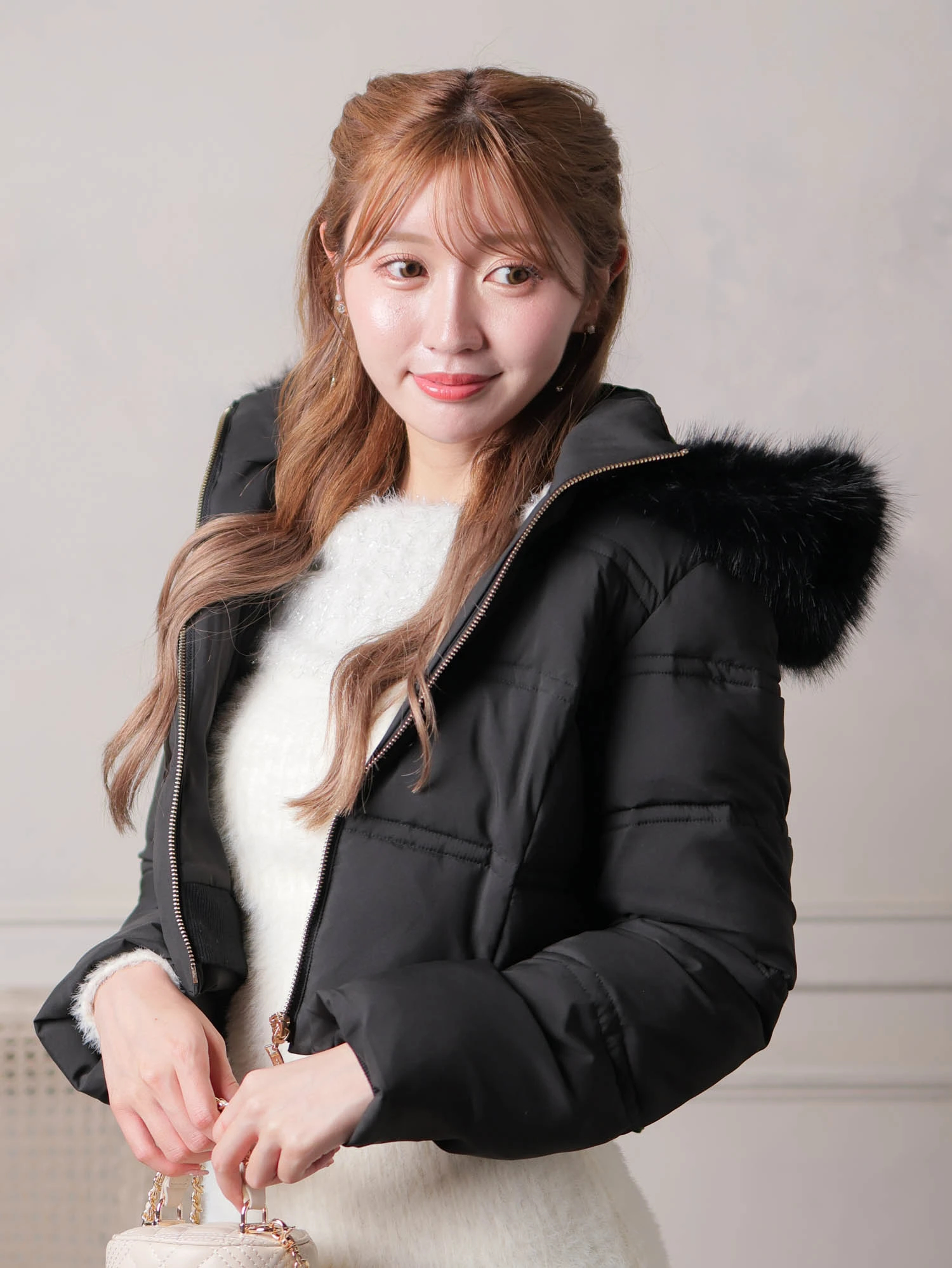 LIP SERVICE（リップサービス）｜ ボリュームファーフェイクダウン