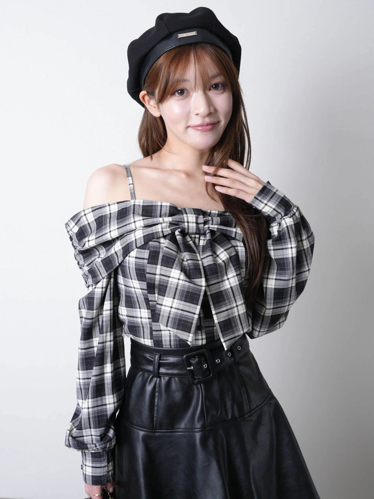 LIP SERVICE（リップサービス）｜ オフショルリボンチェックシャツ