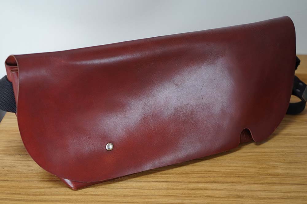 Uni&co.レザーメッセンジャーバッグ BURGUNDY 5年使用レビュー – KINO BLOG