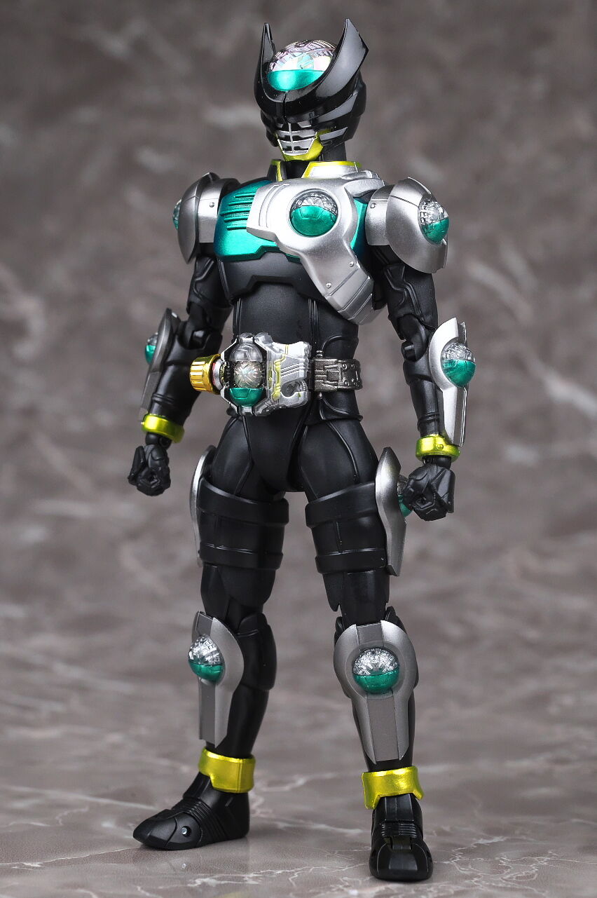 S.H.フィギュアーツ（真骨彫製法） 仮面ライダーバース レビュー : は