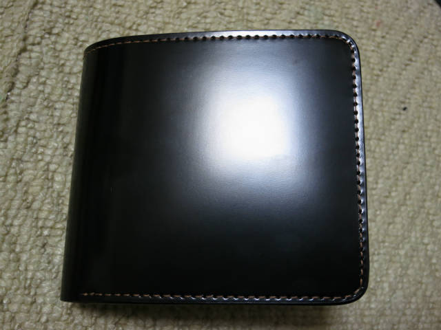 まるで工芸品 大峡製鞄 コードバン2つ折れ財布* : コロケロの雑記帳