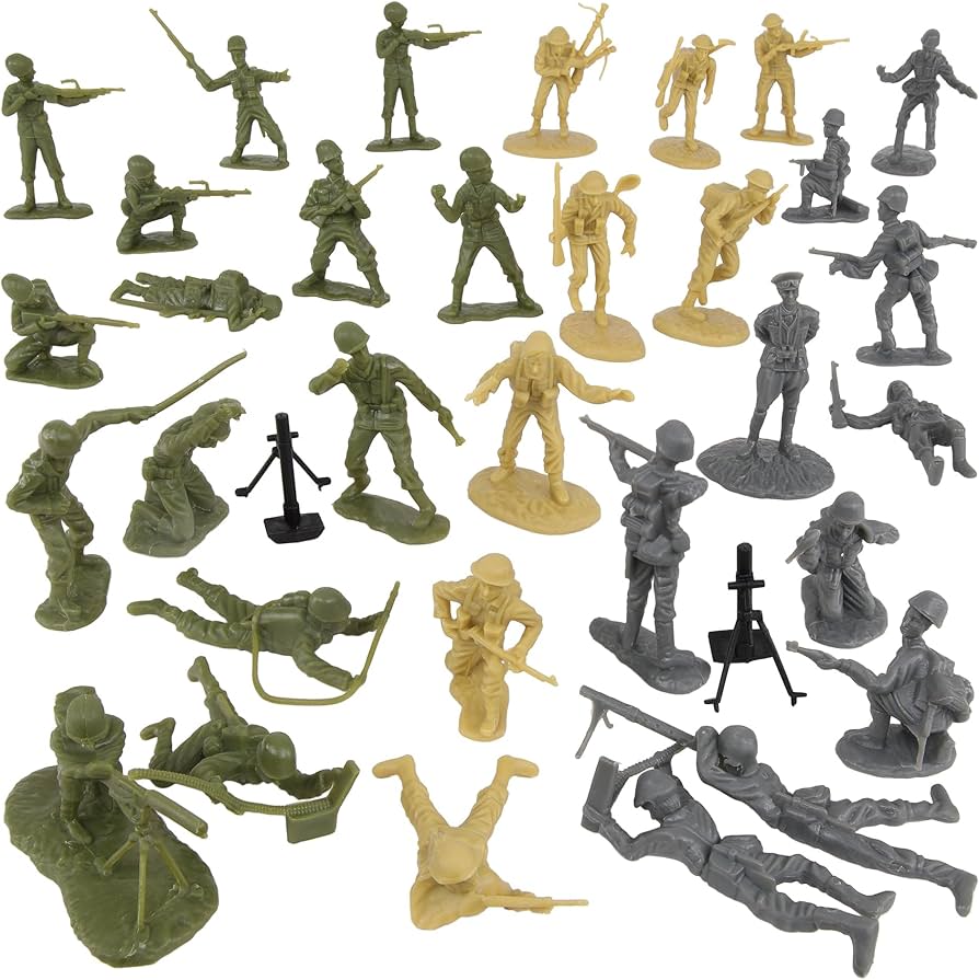 Amazon.com: BMC WW2 D-Day Plastic Army Men - 34 American, British