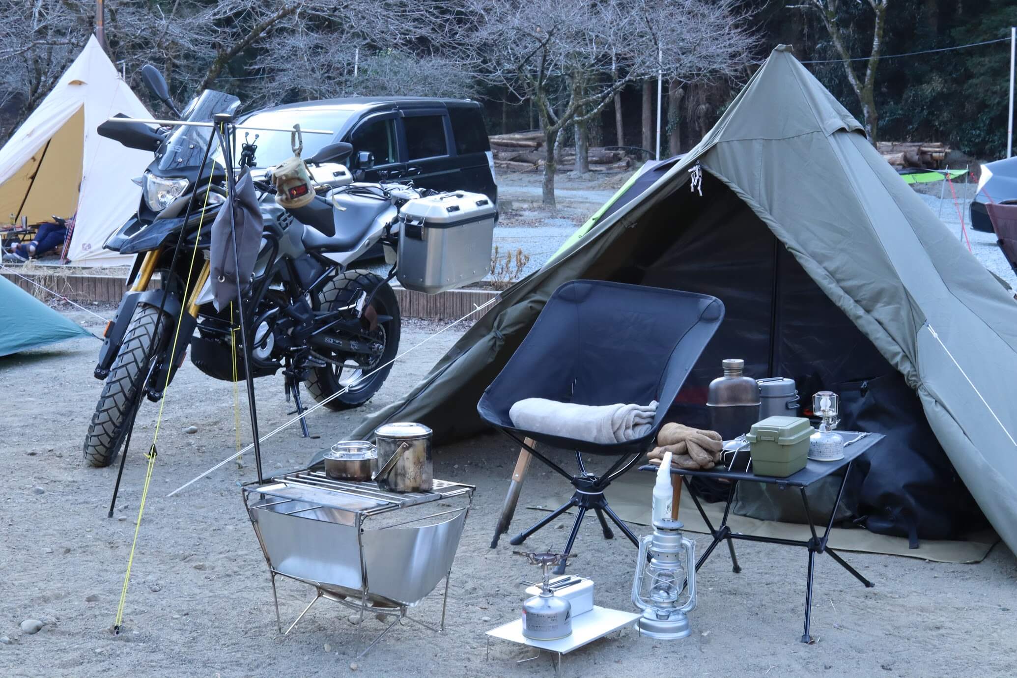 ヘリノックス Helinox タクティカルテーブル ブラック M レビュー