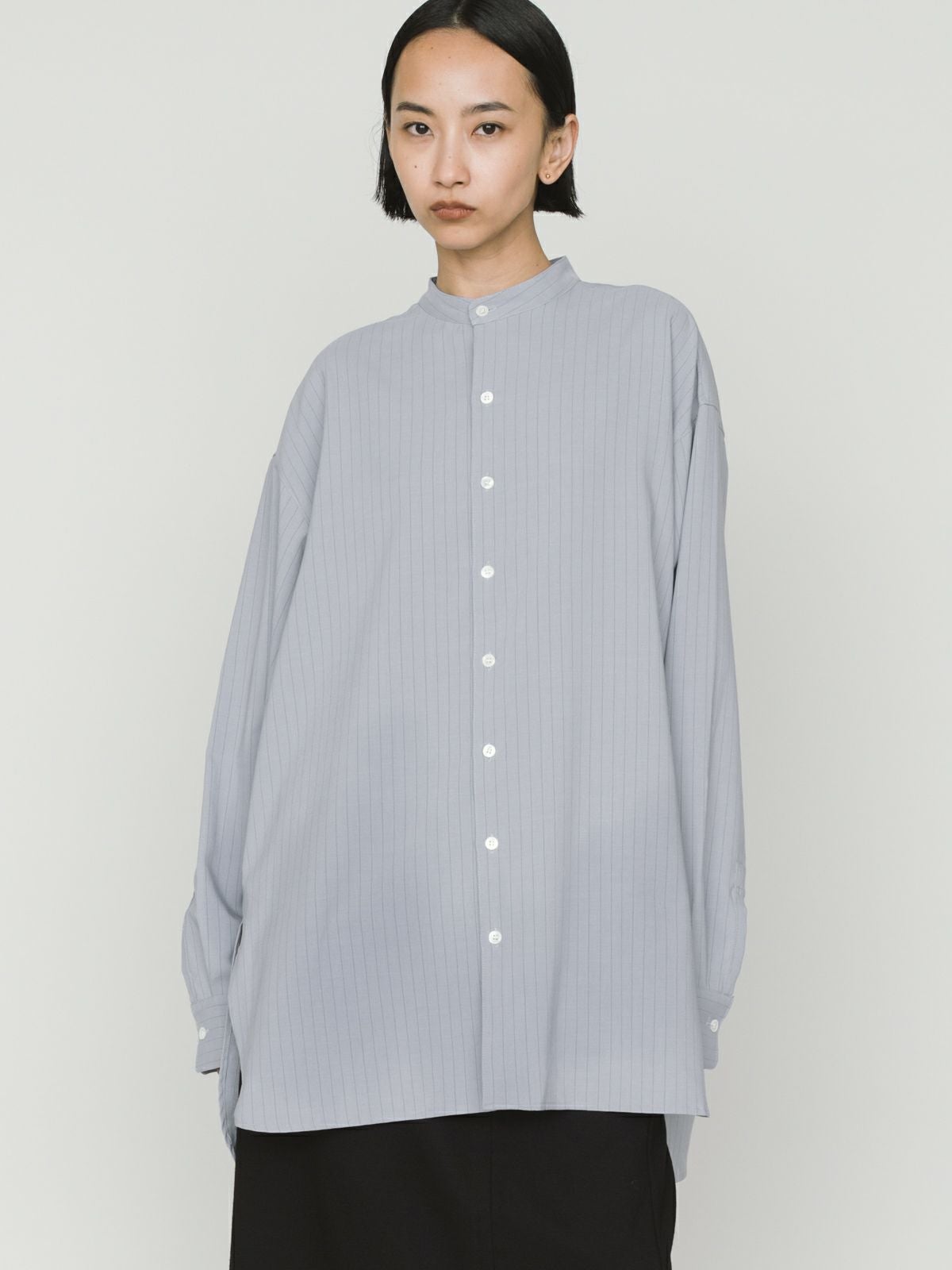 MIDIUMISOLID バンドカラーロングシャツ｜ MARcourt ONLINE STORE