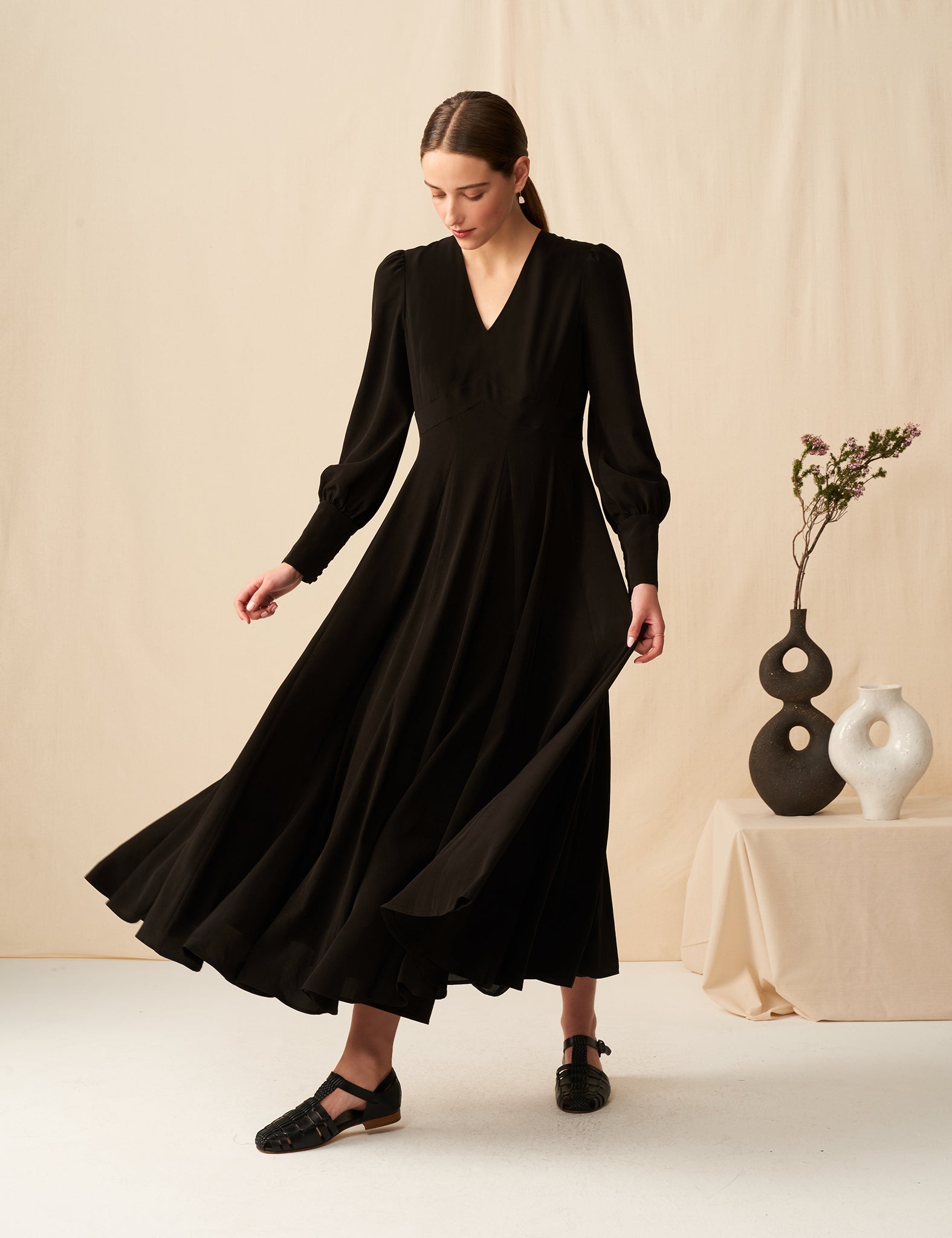 MARIHA(マリハ) ラストダンスのドレス (長袖) Black シティードレス