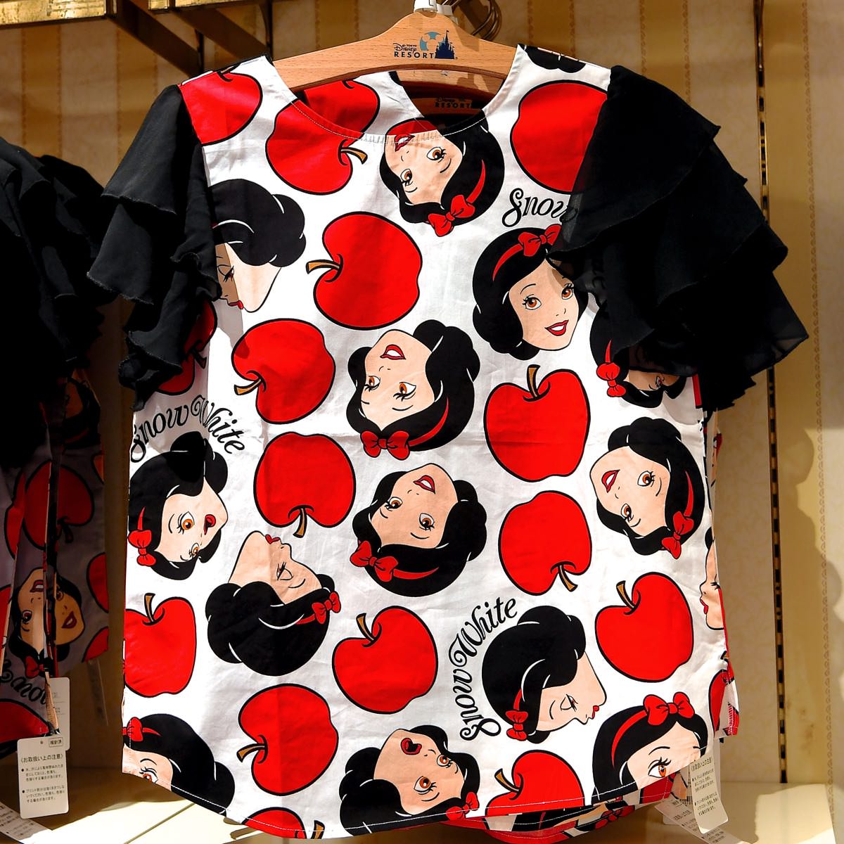 インパクト大なお顔＆リンゴデザイン！東京ディズニーランド『白雪姫