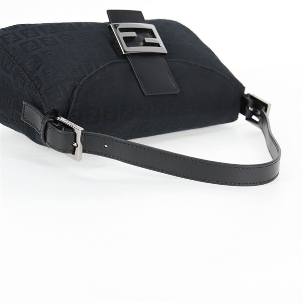 FENDI マンマバゲット ズッキーノ ショルダーバッグ ブラック シルバー
