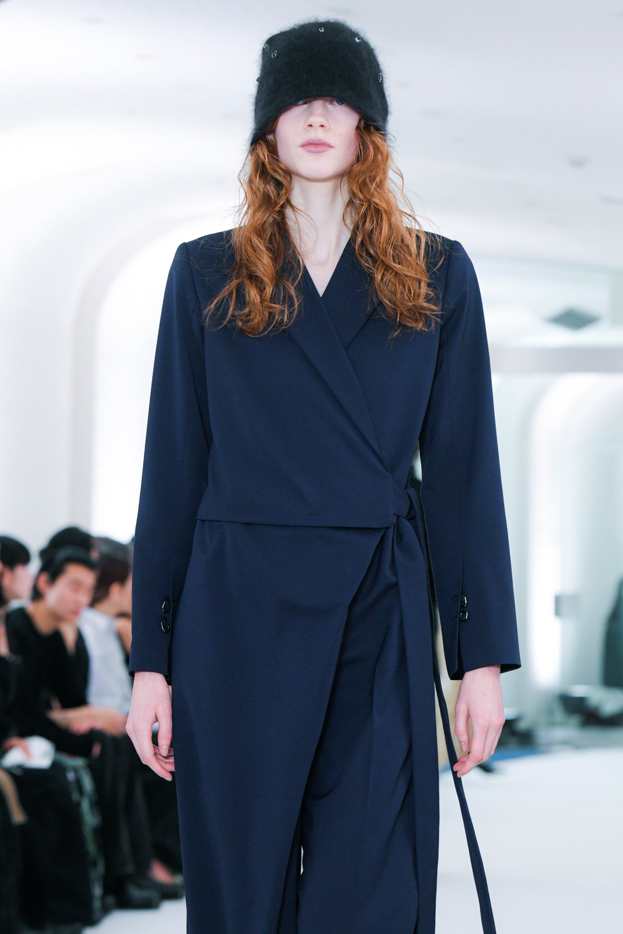 Slit sleeve lace jumpsuit (Black)