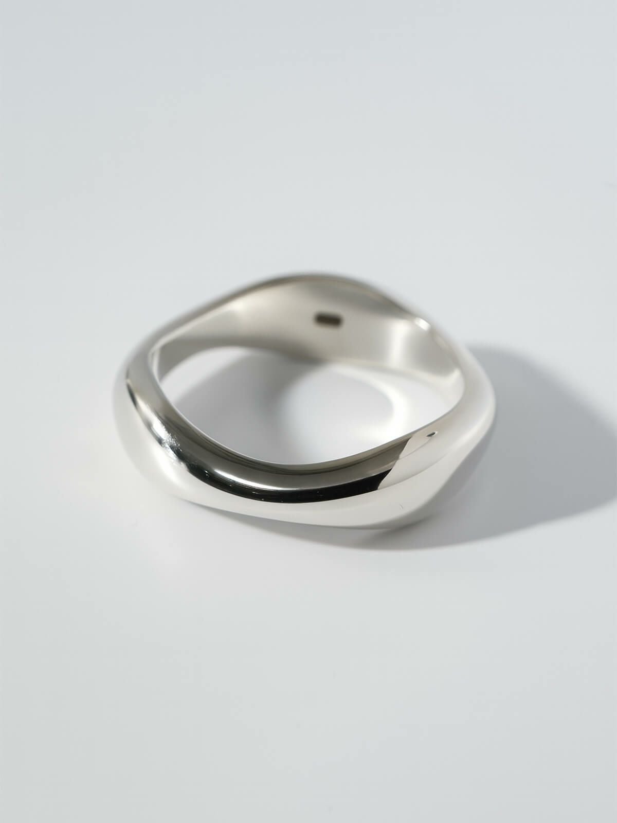 Silver925 Wide Wavy Ring GREZIO -グレジオ- | Ops.(オプス)公式ストア
