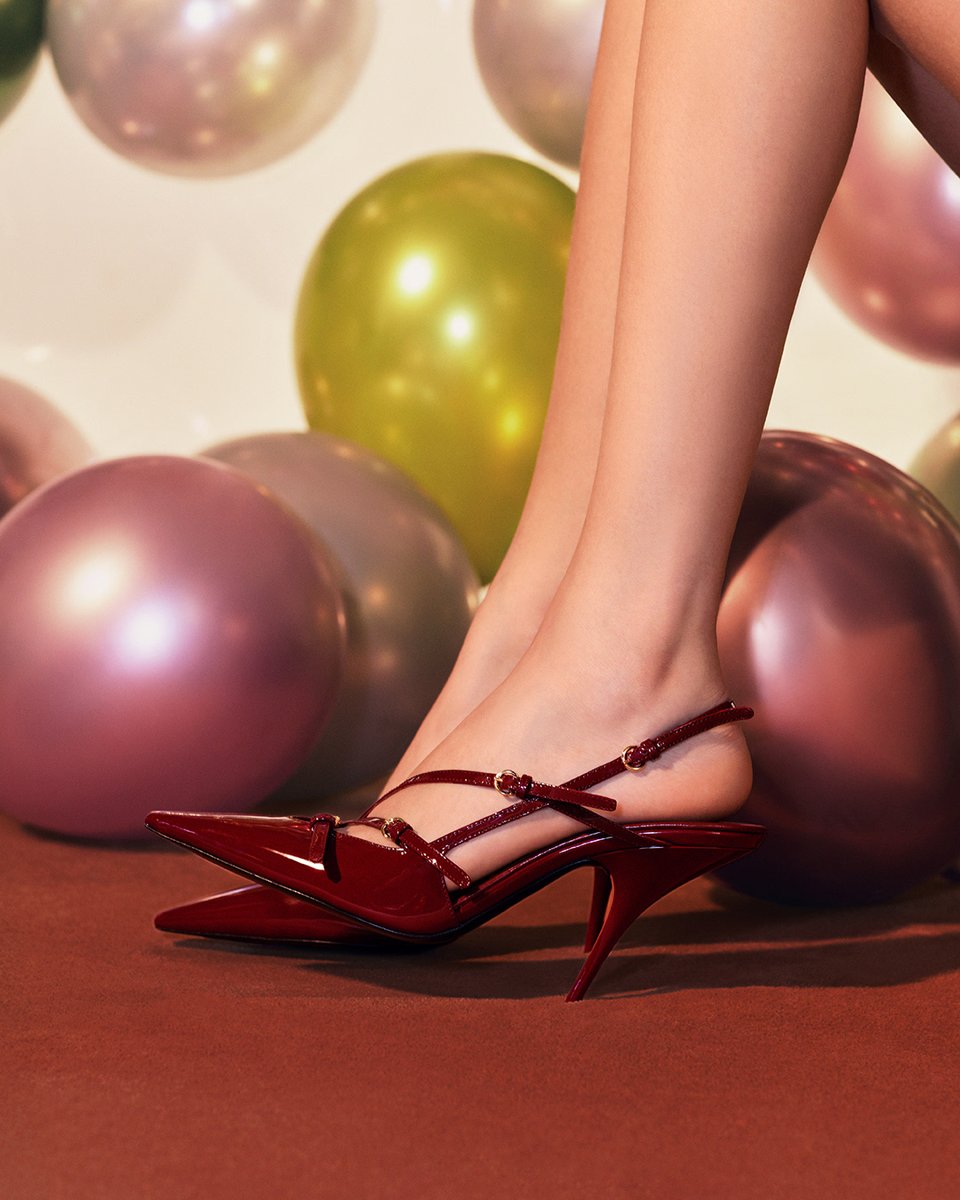 クラシックなスタイルが #ミュウミュウ の反骨精神と出会う、最新