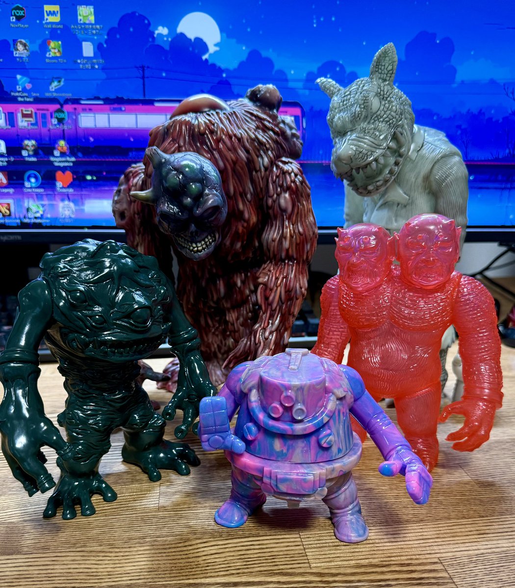 新年初ソフビは、シカルナ工房(@siccalunakoubou ) の福袋になりました