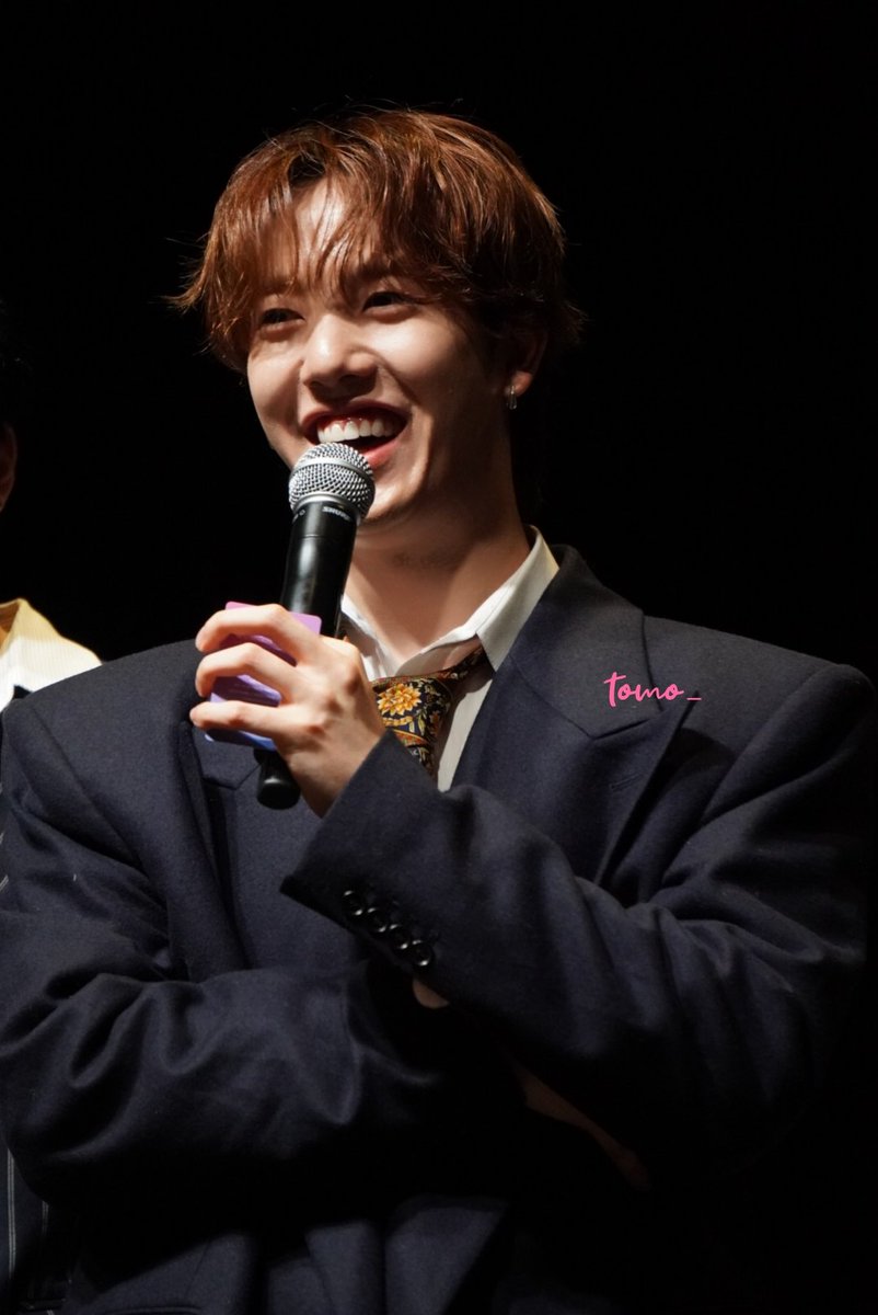 my favorite ◠♡◠ smileeee i love him so much 🥹🩷