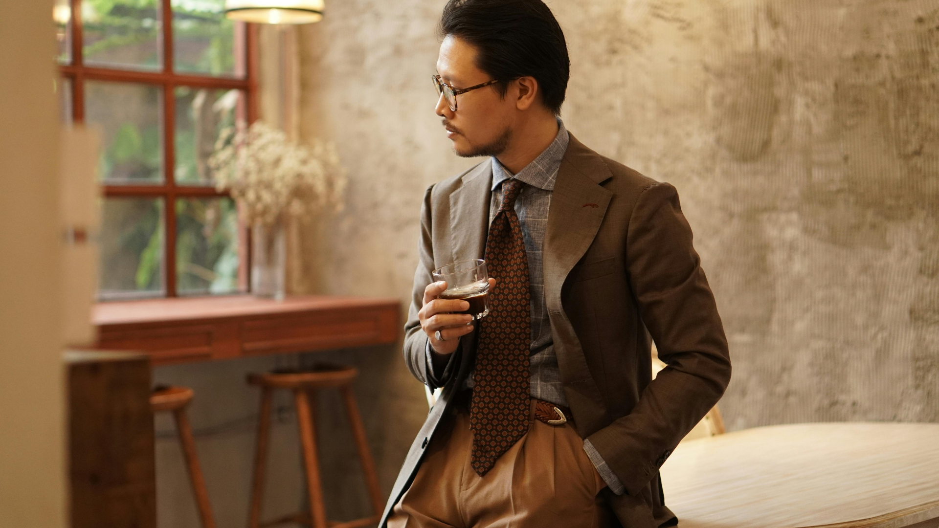 カノニコ（CANONICO）スーツの評判分析｜イタリア生地の特性と評価