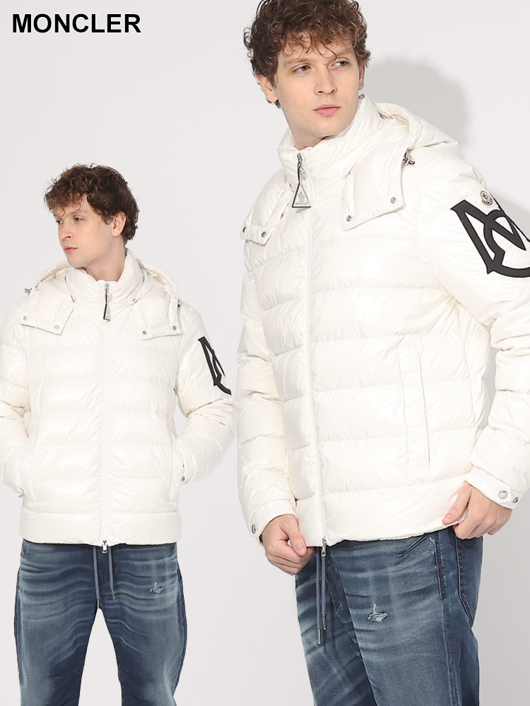 MONCLER (モンクレール) 肩モチーフ ロゴ フード着脱 ショート ダウン