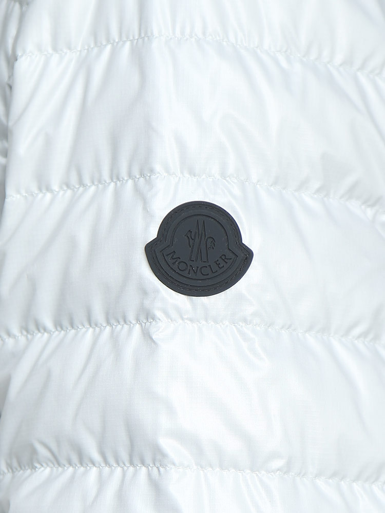 MONCLER (モンクレール) ハーフロゴ フルジップ ショート ダウン