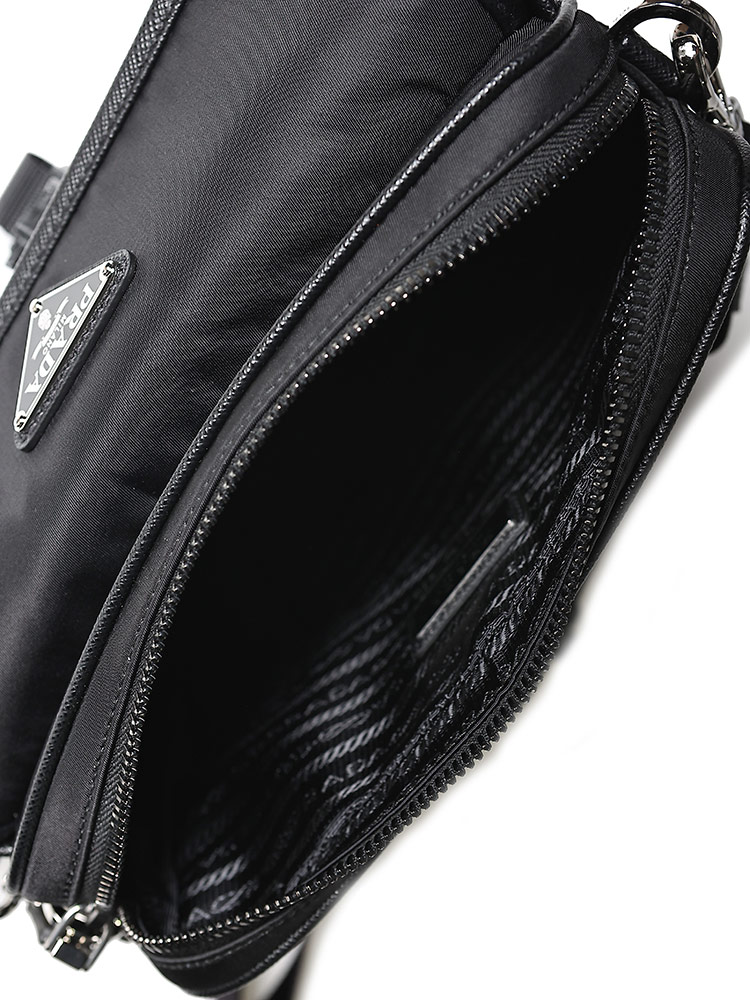 PRADA (プラダ) ナイロン ロゴ 着脱ミニポーチ付き ショルダーバッグ