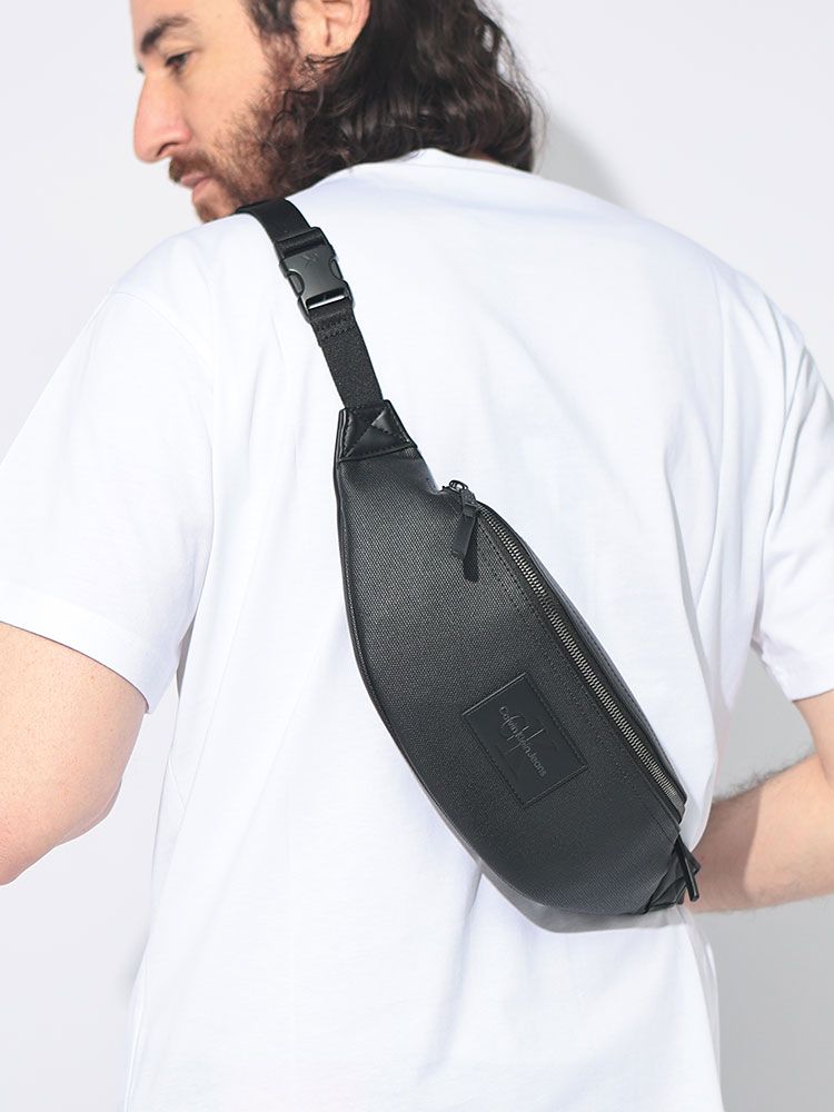 Calvin Klein (カルバンクライン) コーティングウエストバッグ 合成