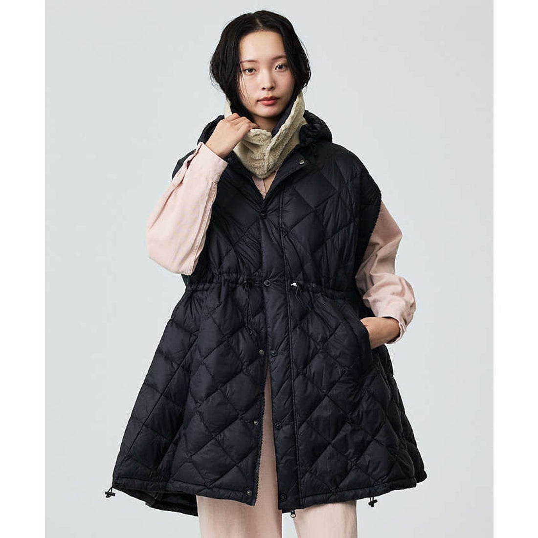 アバハウス ABAHOUSE 【TAION / タイオン】ポンチョ型ダウン/ケープ