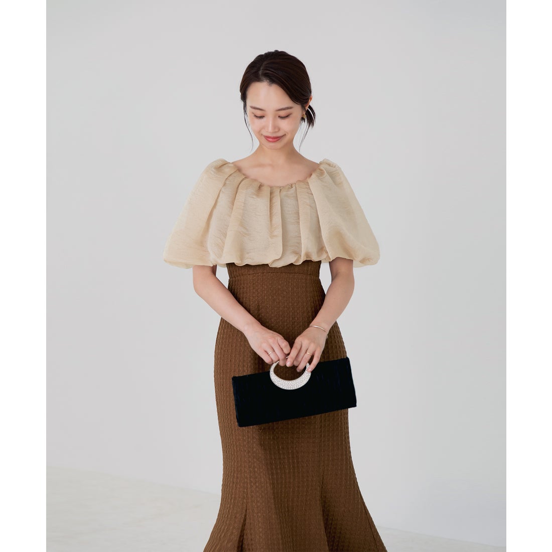 レジャ Leja 2WAYオフショルダーパフスリーブバリエマーメイド