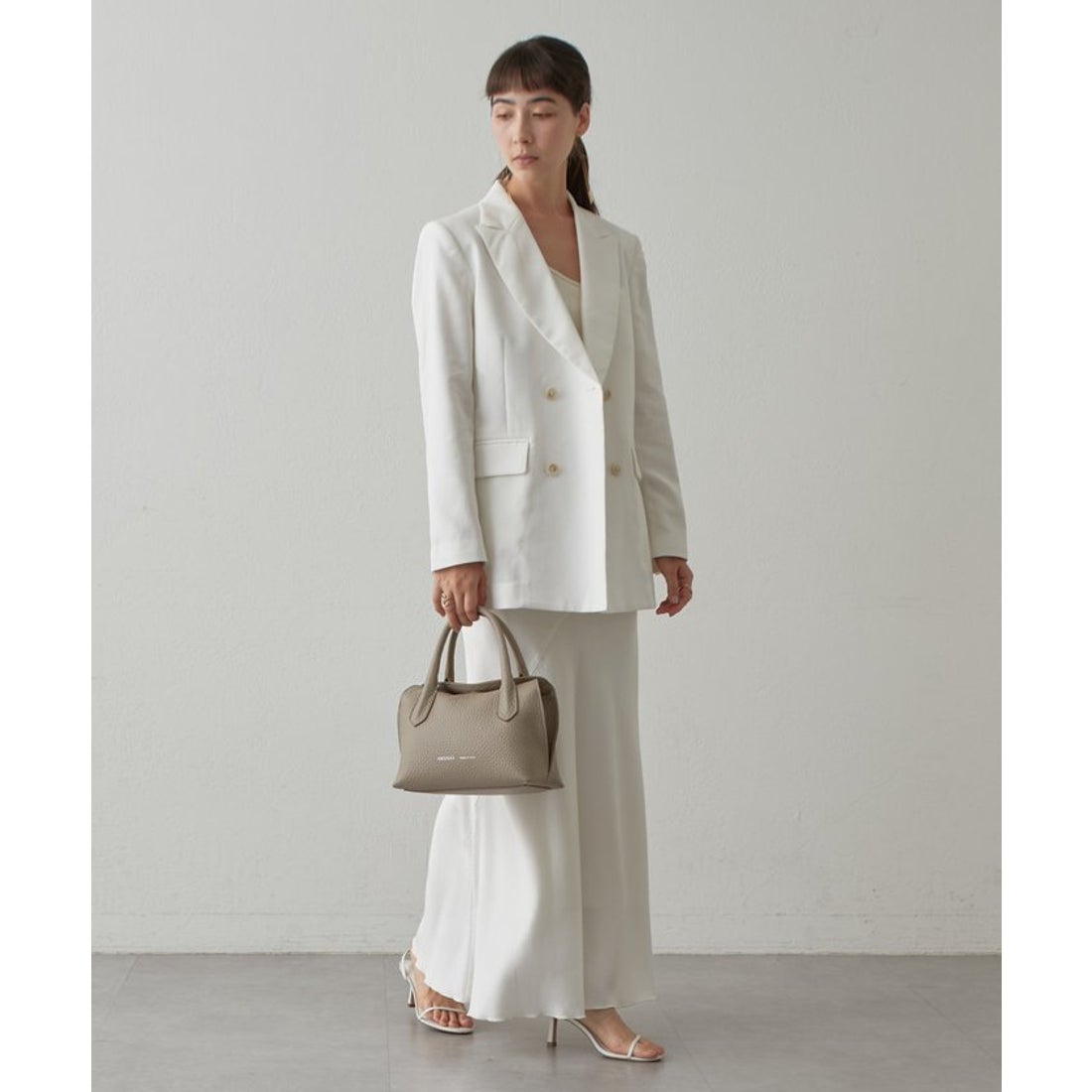 イアクッチ IACUCCI 【新色登場】ラーナ S ALCE （gray