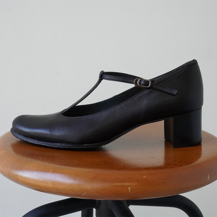 z42 ミドルヒールTストラップパンプス／ブラック – ZUCCOTTO