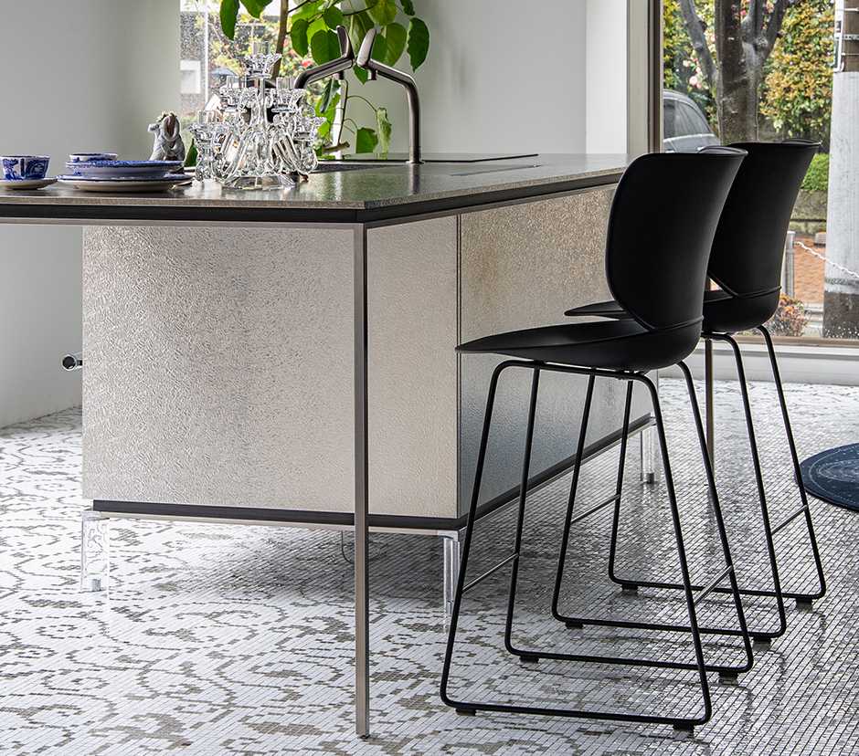 キッチンがもっと快適に！スツール選び5つのポイント| トーヨー