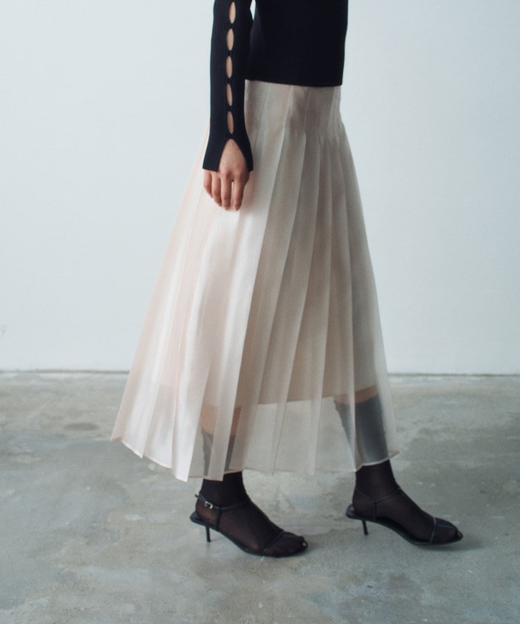 shiny sheer pleated skirt（マキシ・ロングスカート） | CODE A