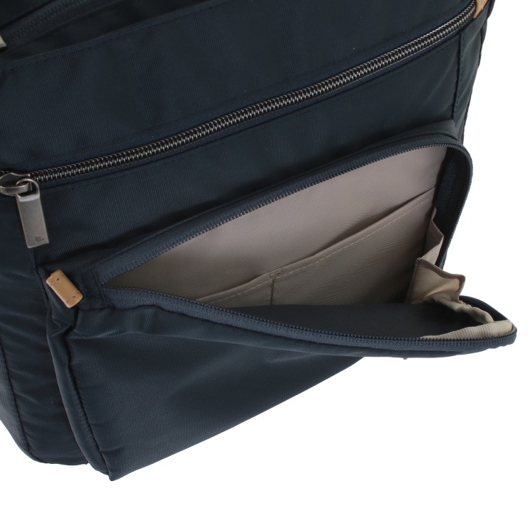 ace.／エース バスティーク2 62565 ショルダーバッグ タテ型 8L(01