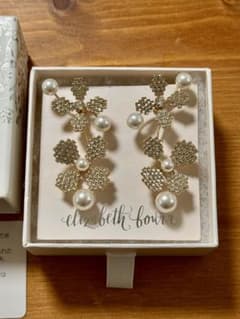 elizabeth bower ゴールドピアス June Bud Pearl - メルカリ